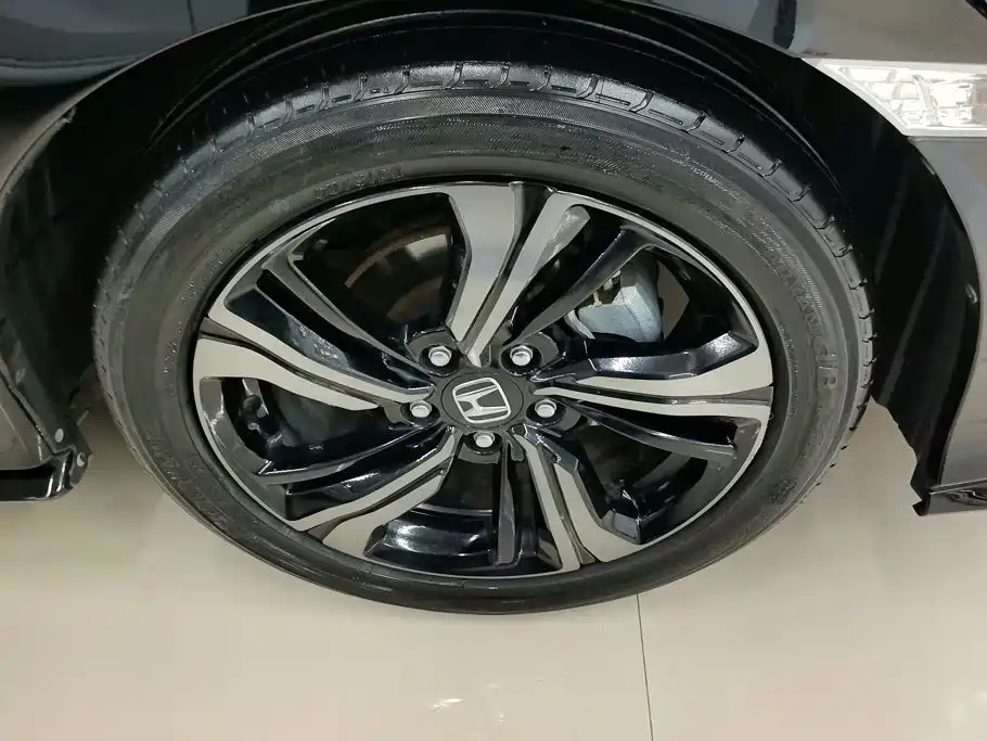 Honda Civic — миниатюра 6