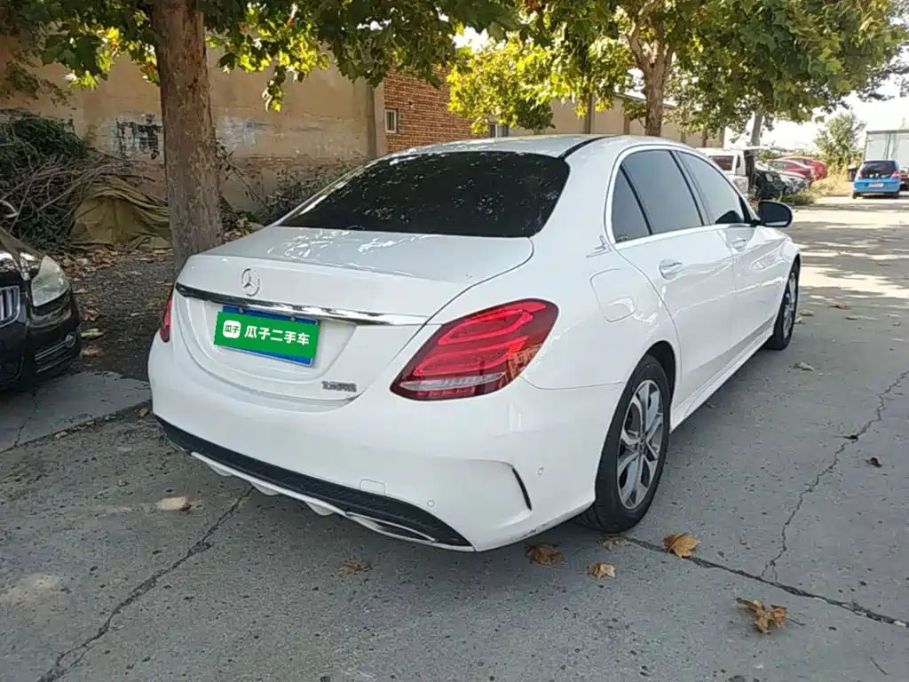 Mercedes-Benz C-Class — миниатюра 7