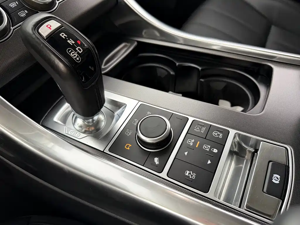 Land Rover Range Rover Sport 2014 3.0 SC V6 HSE DYNAMIC
