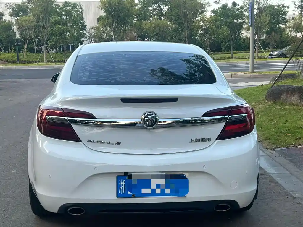 Buick Regal — миниатюра 5
