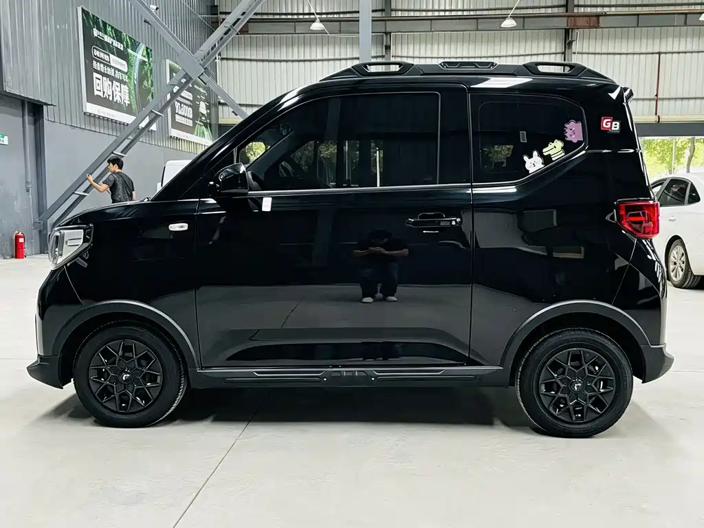 Wuling MINIEV — миниатюра 13
