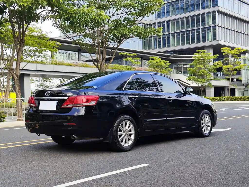 Toyota Camry 2013 200G Luxury
