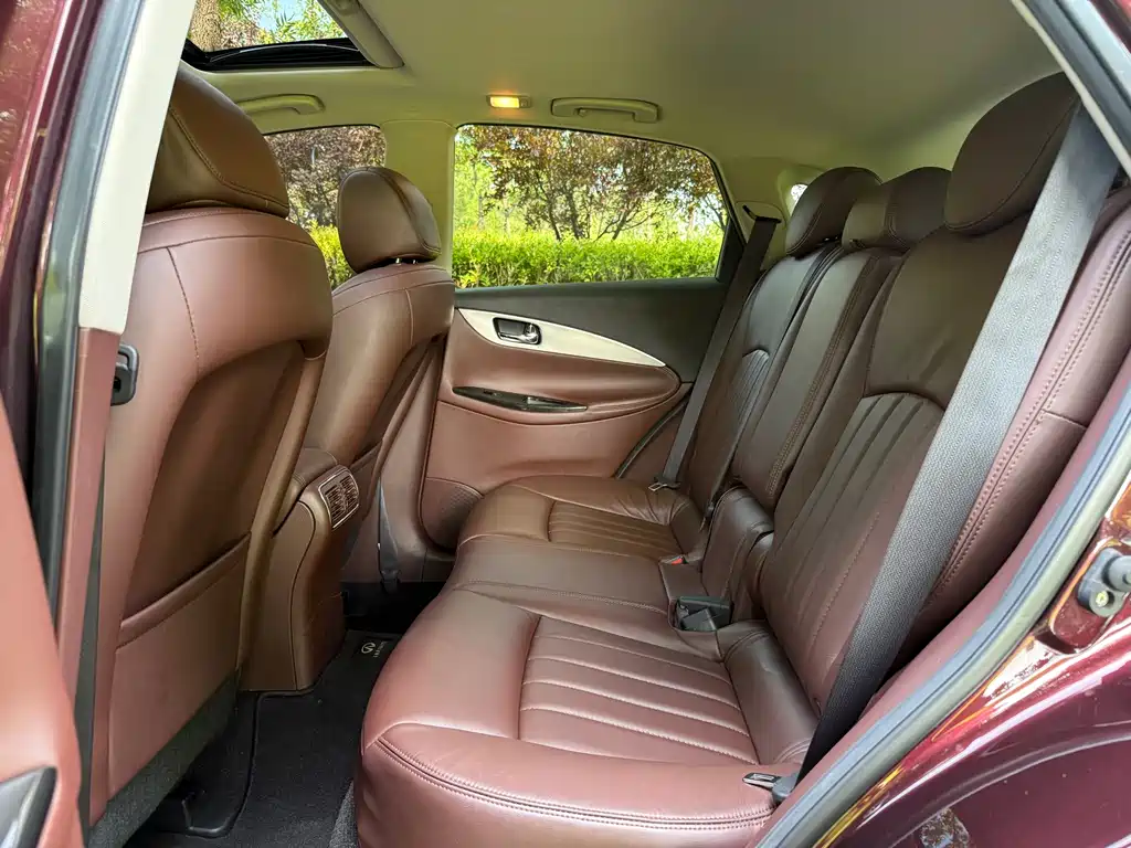 Infiniti QX50 (Import) — миниатюра 28