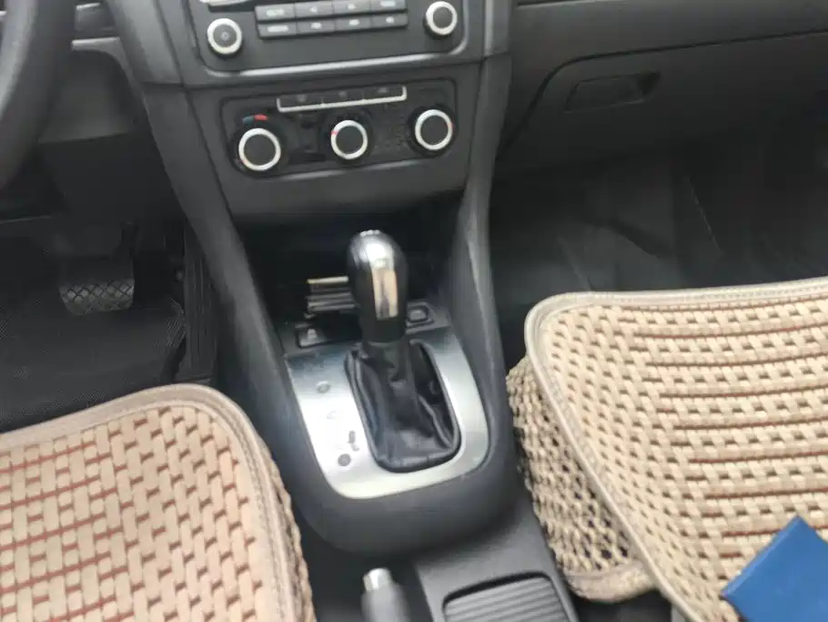 Volkswagen Golf — миниатюра 16