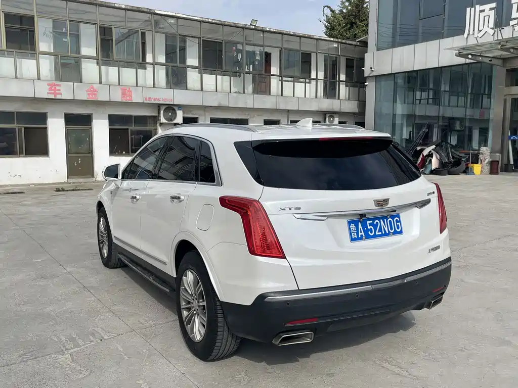 Cadillac XT5 — миниатюра 4