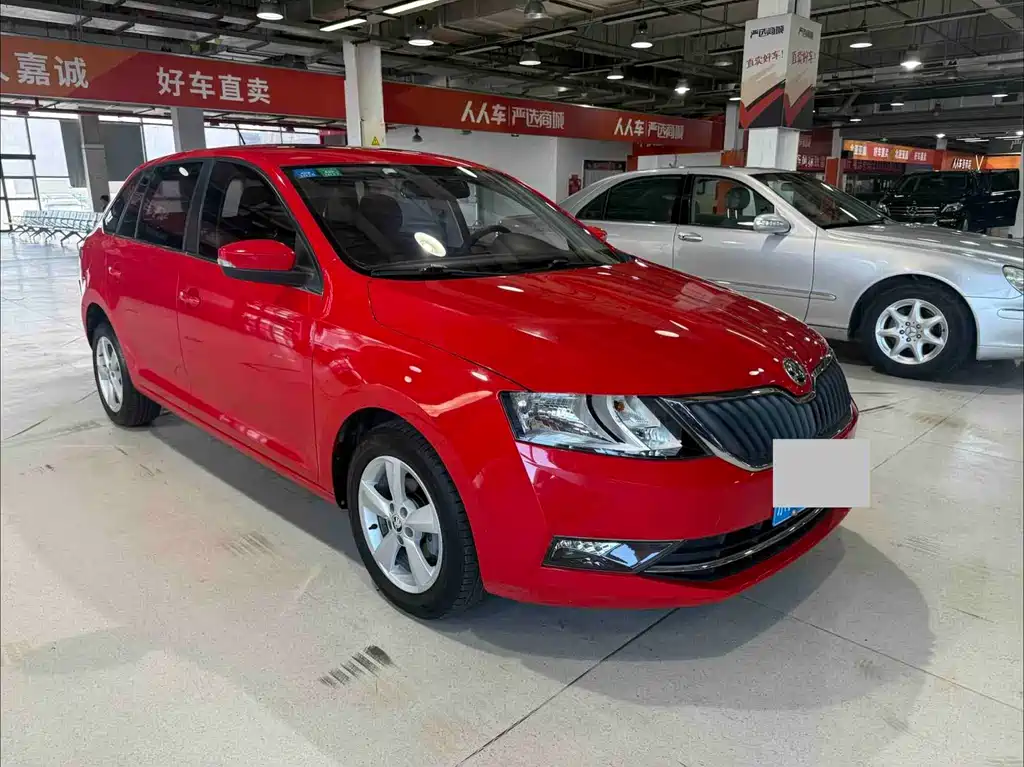 Skoda Rapid Spaceback — миниатюра 3