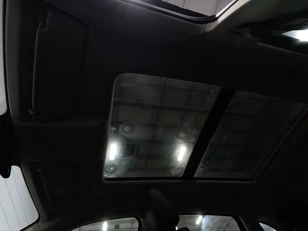 Borgward BX7 — миниатюра 14