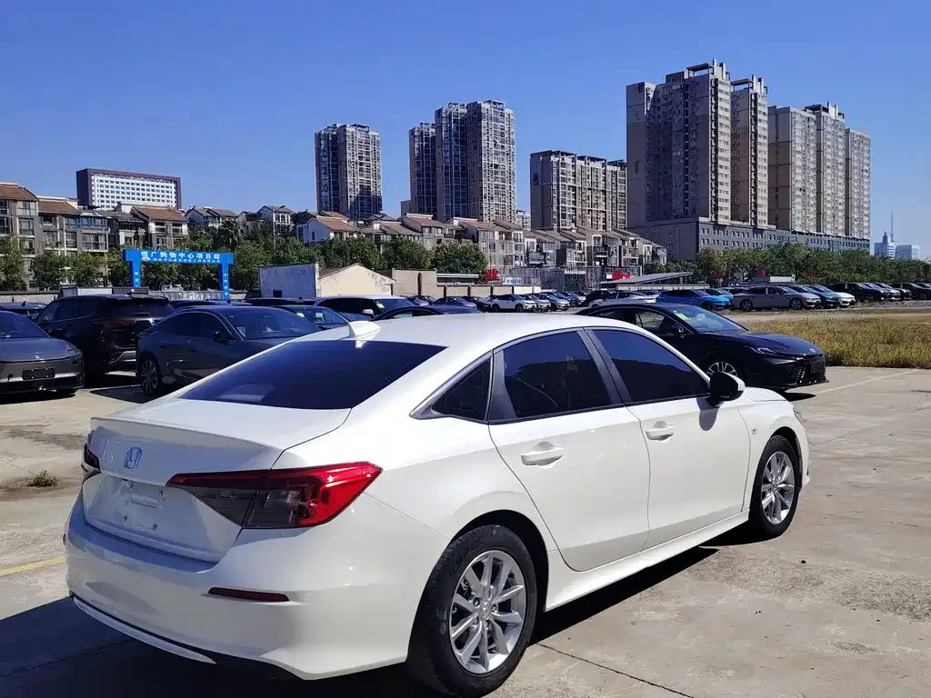 Honda Civic — миниатюра 4