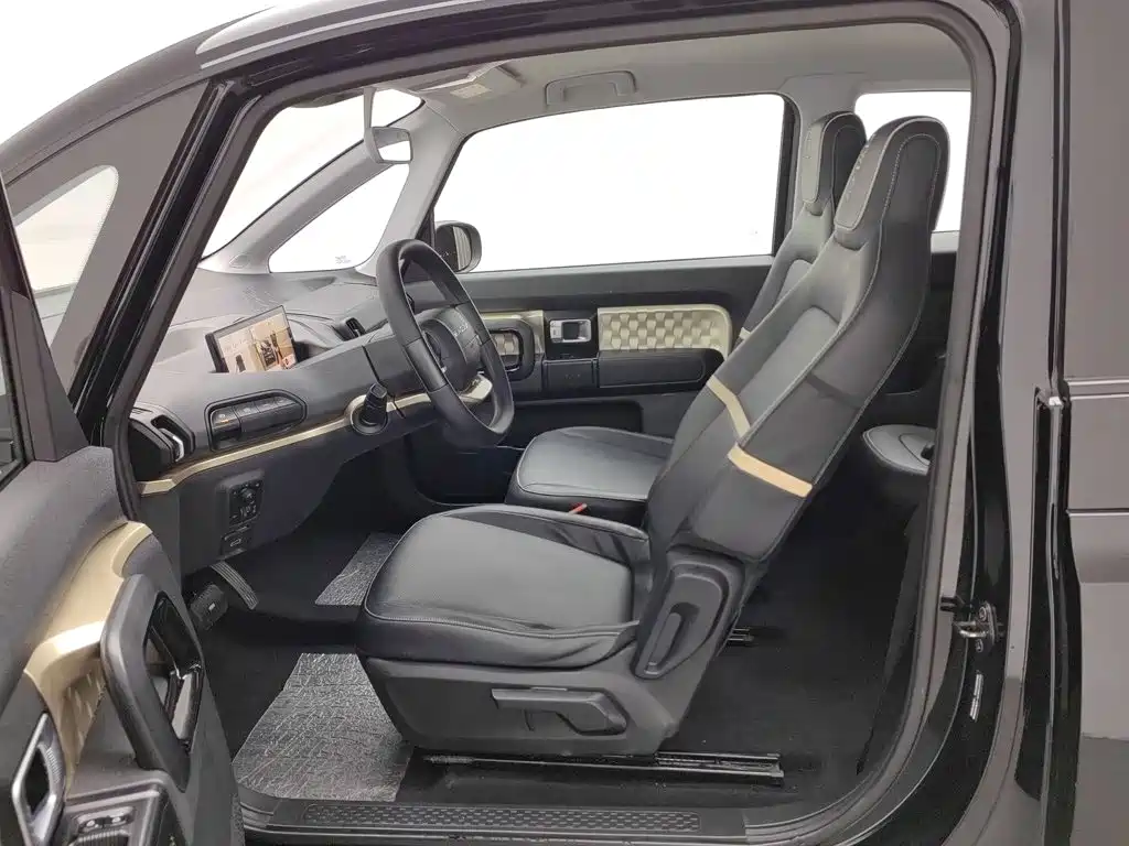 Baojun KiWi EV — миниатюра 10