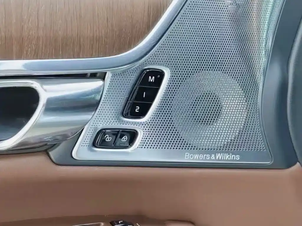 Volvo S90 — миниатюра 3