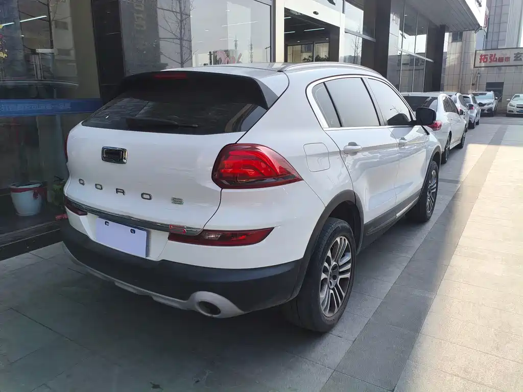 QOROS 5