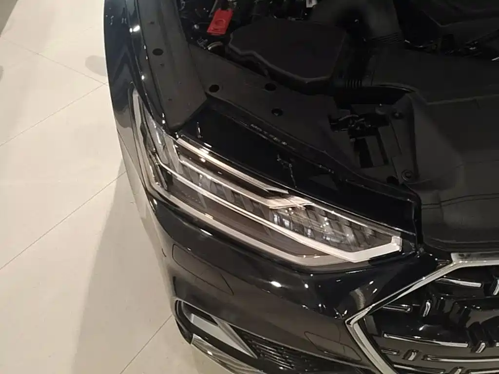 Audi A7L — миниатюра 13