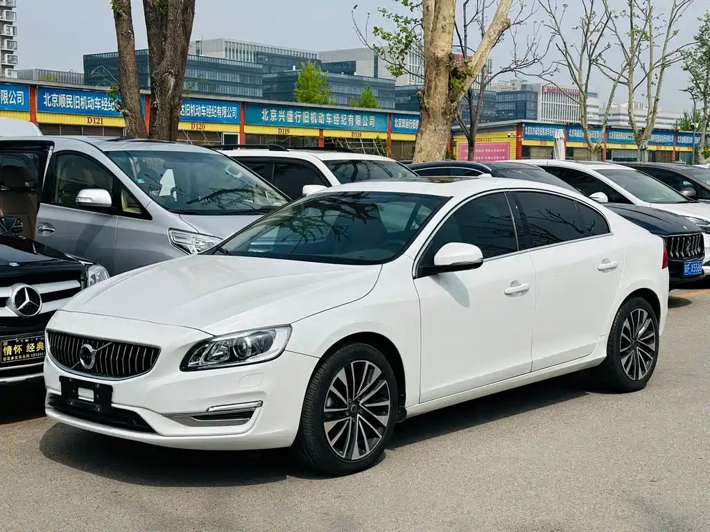 Volvo S60 2019