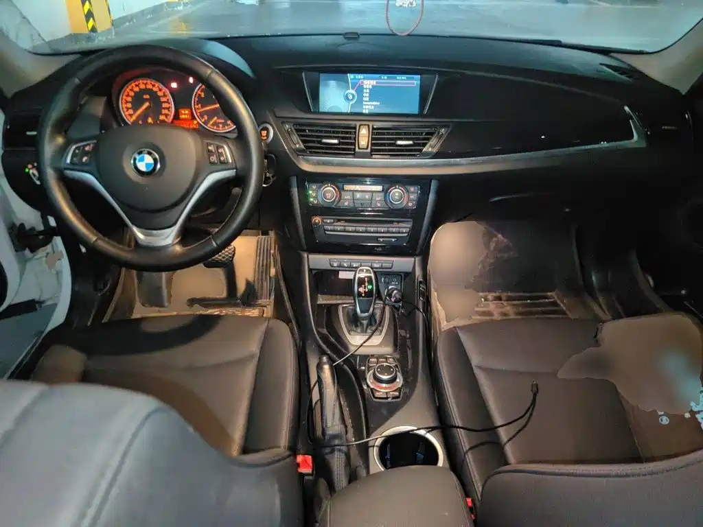 BMW X1 — миниатюра 10