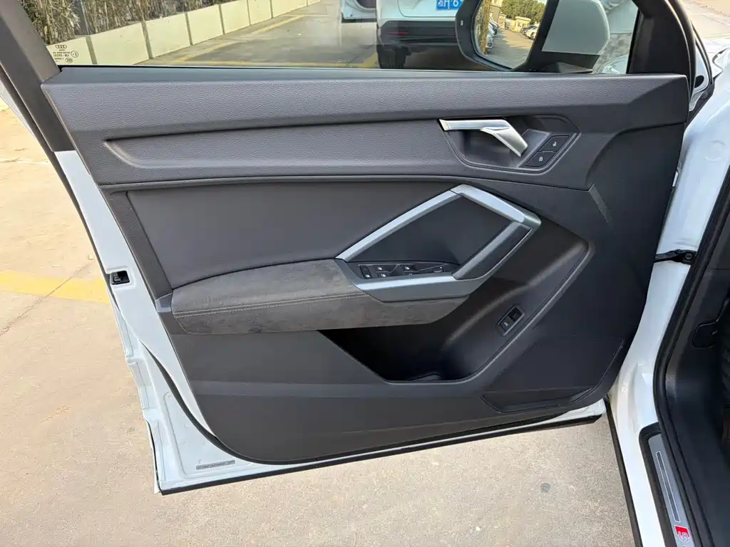 Audi Q3 Sportback — миниатюра 16