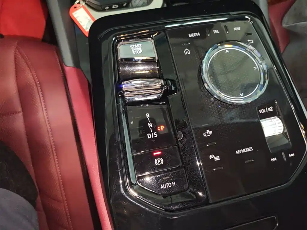 BMW 5 Series — миниатюра 14