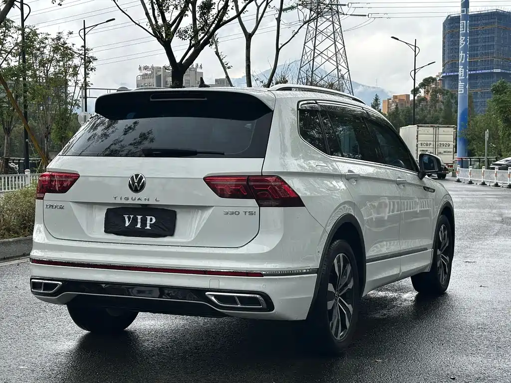Volkswagen Tiguan L — миниатюра 15