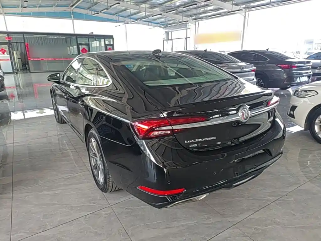 Buick LaCrosse — миниатюра 5