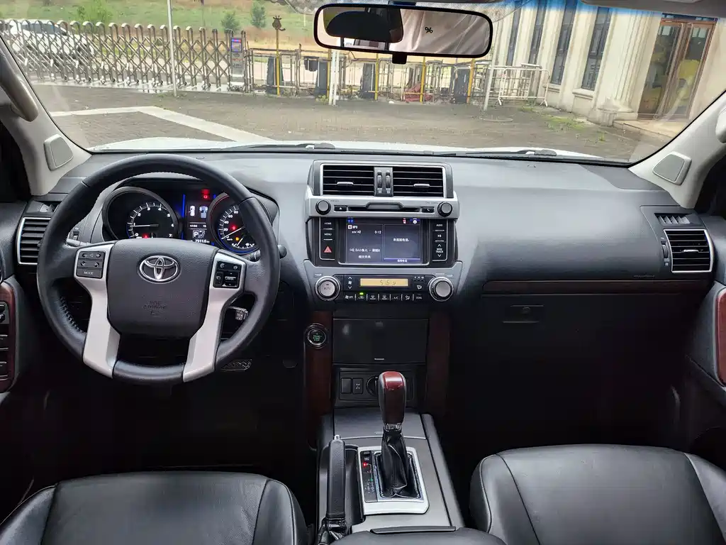 Toyota Land Cruiser Prado 2014 4.0L AT TX-L