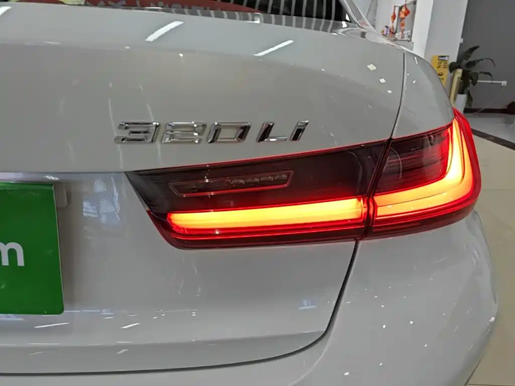 BMW 3 Series — миниатюра 8
