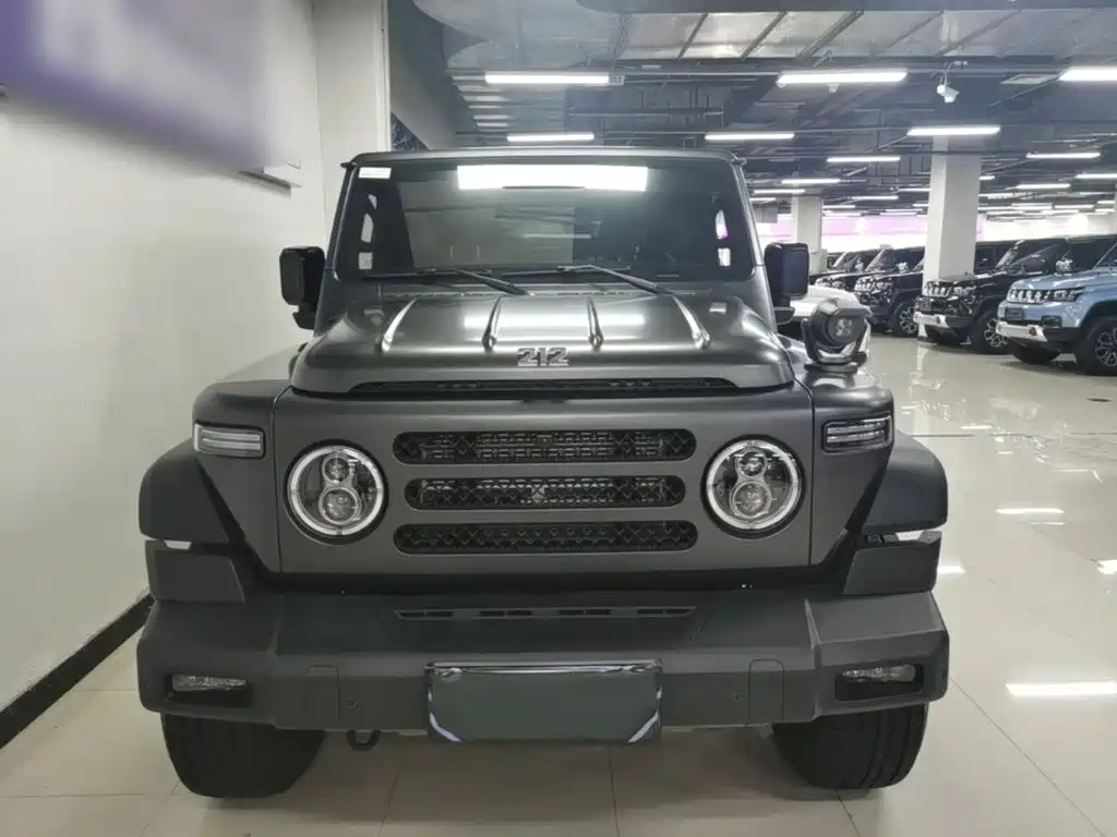 212 212 T01 — миниатюра 3
