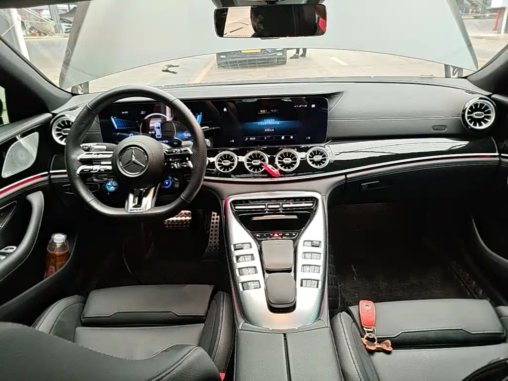 Mercedes-Benz AMG GT — миниатюра 10