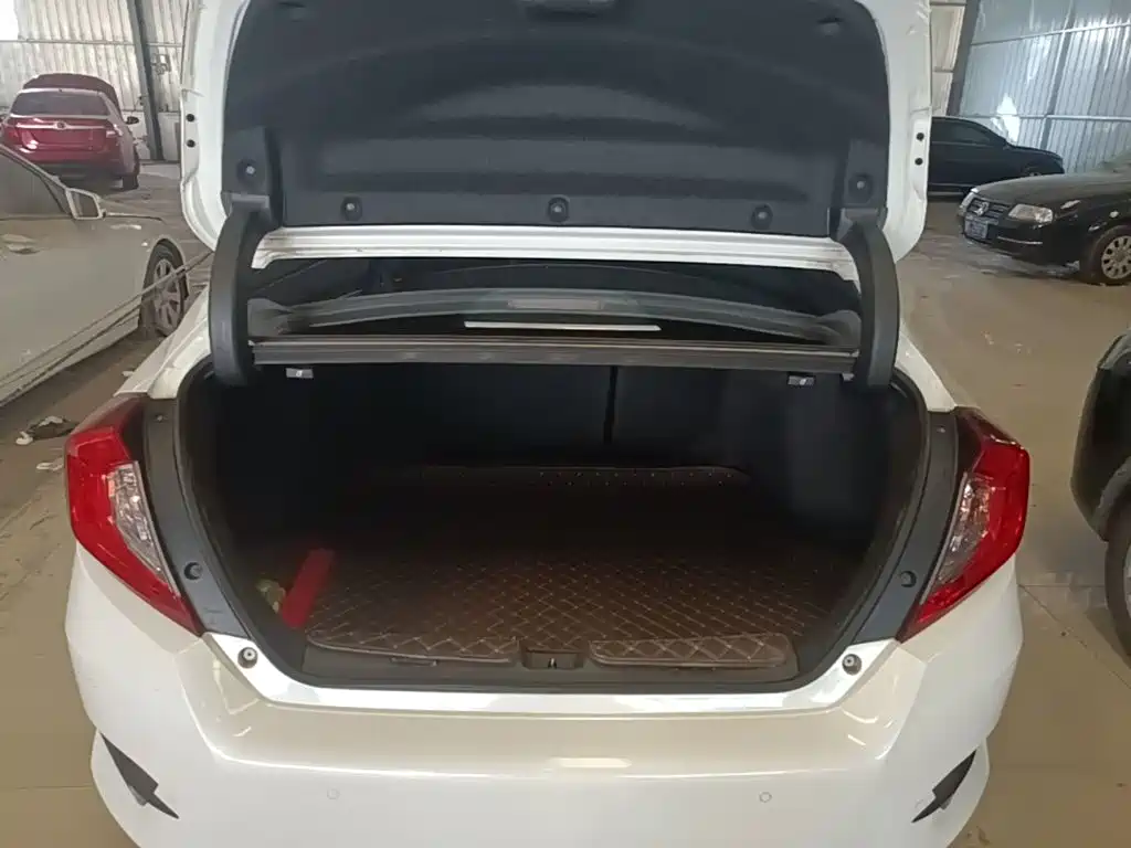 Honda Civic — миниатюра 19