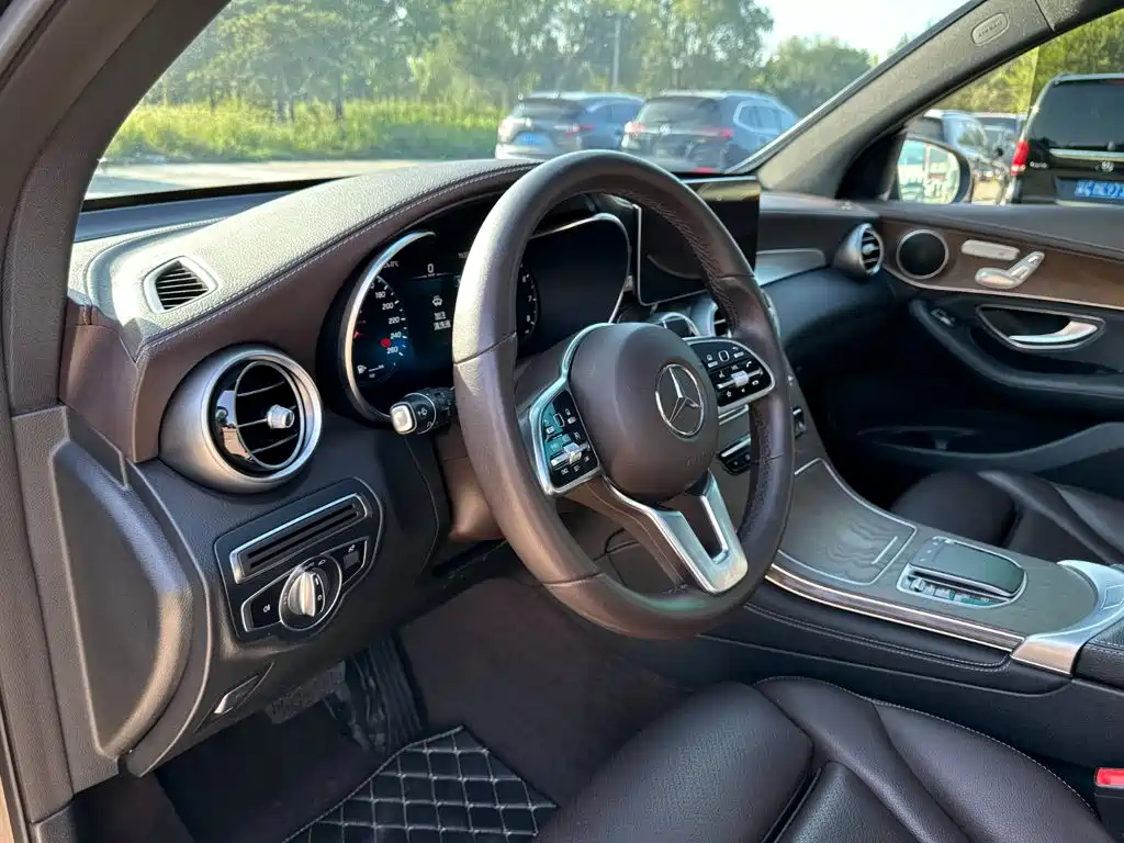 Mercedes-Benz GLC — миниатюра 14