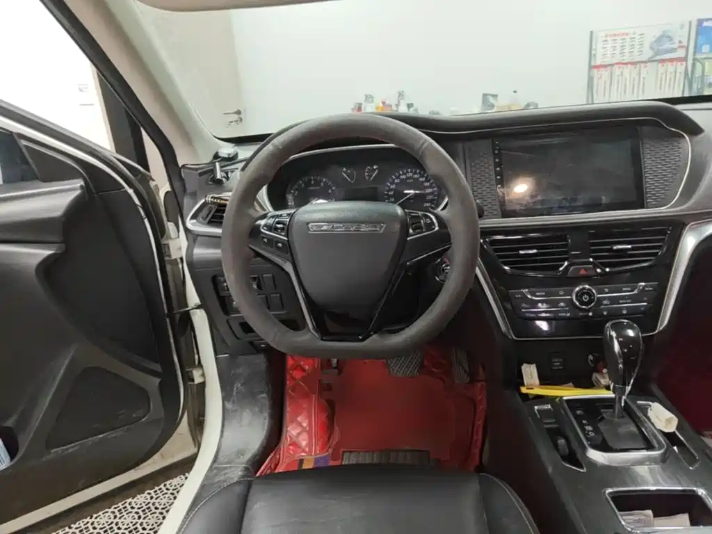 Venucia T90 — миниатюра 11