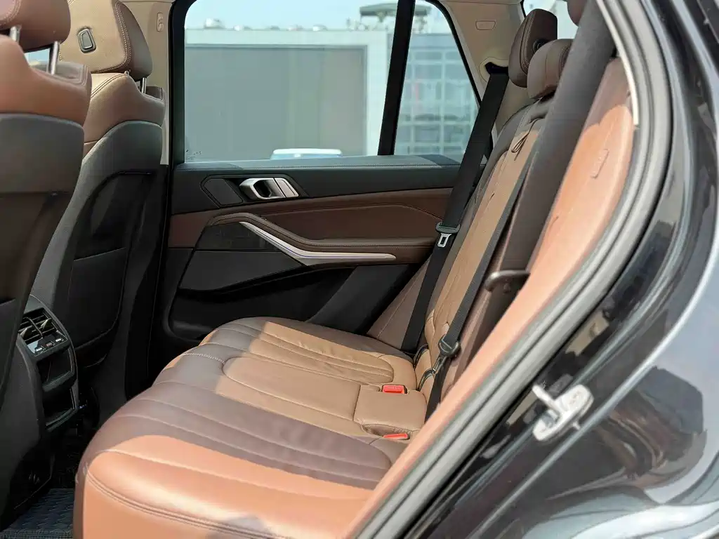 BMW X5 (Import) — миниатюра 10