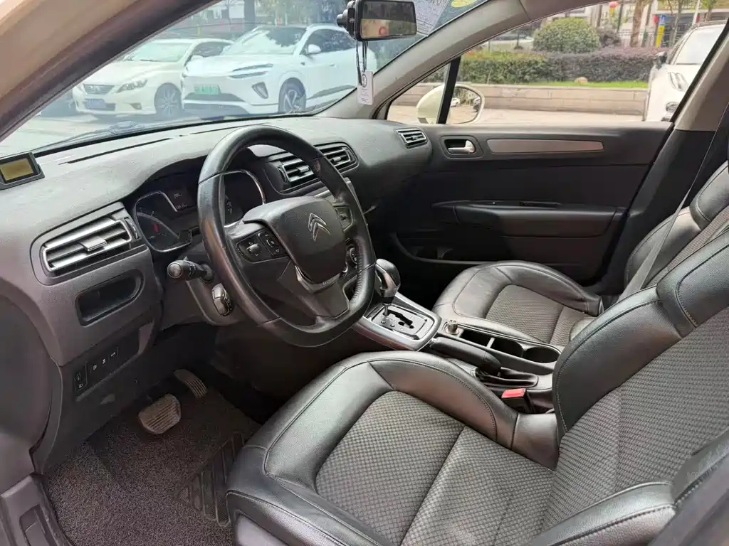 Citroen C4 — миниатюра 6