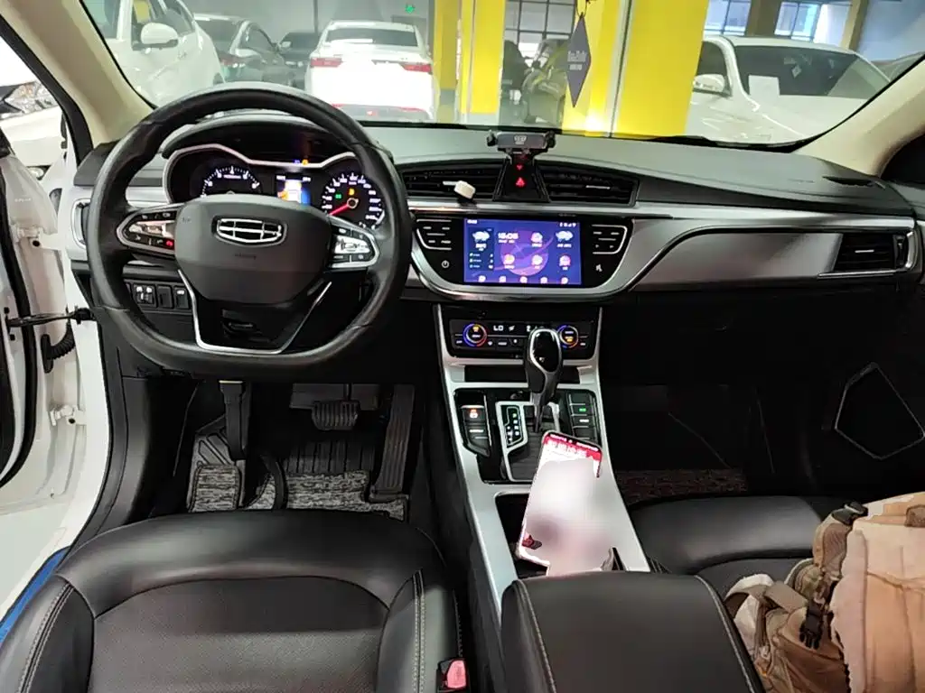 Geely Emgrand GL — миниатюра 10