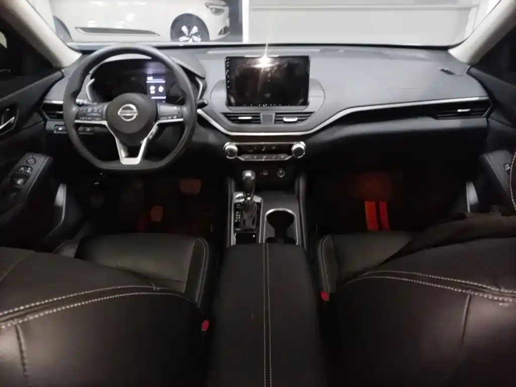 Nissan Teana — миниатюра 10