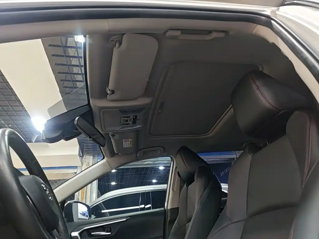 Toyota Wildlander New Energy — миниатюра 18