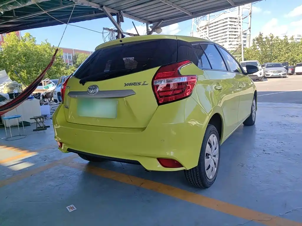 Toyota Yaris L — миниатюра 7