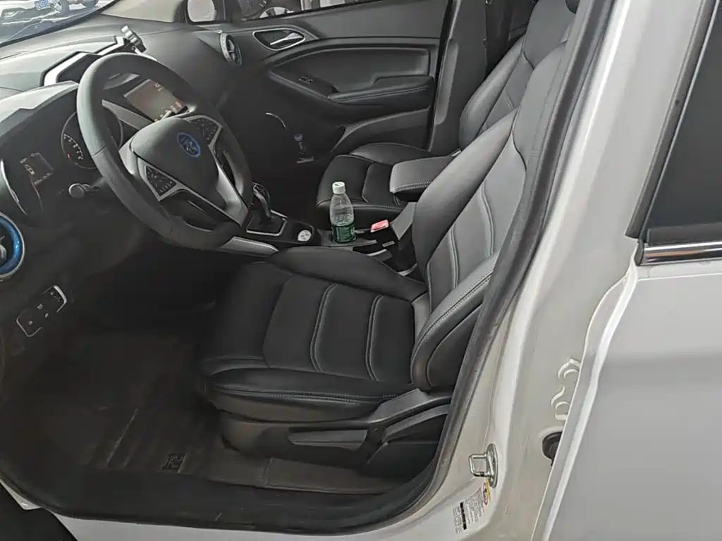 BYD Yuan EV — миниатюра 15