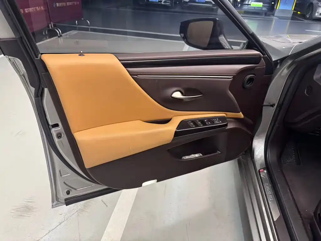 Lexus ES — миниатюра 4