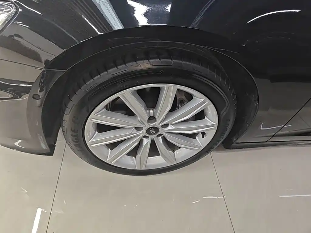 Audi A6L — миниатюра 23