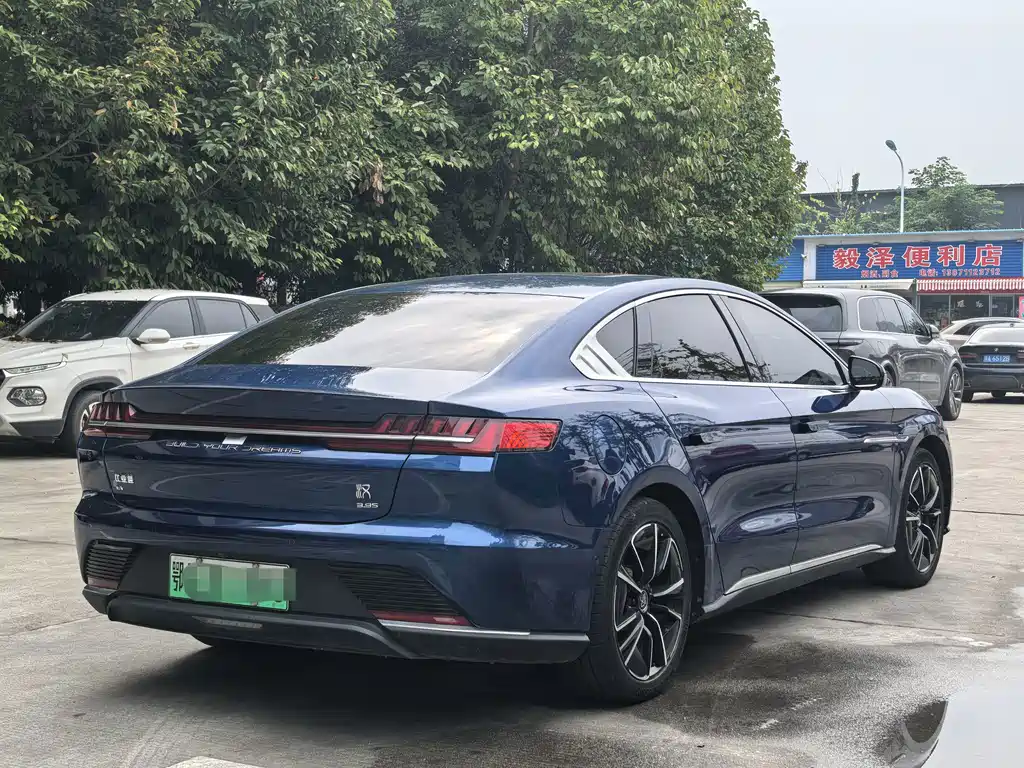 BYD Han — миниатюра 3