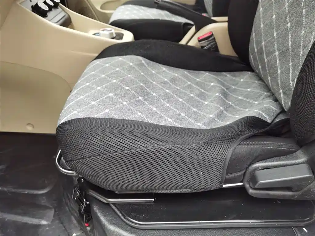 CHANGAN CROSS STAR V7 EV