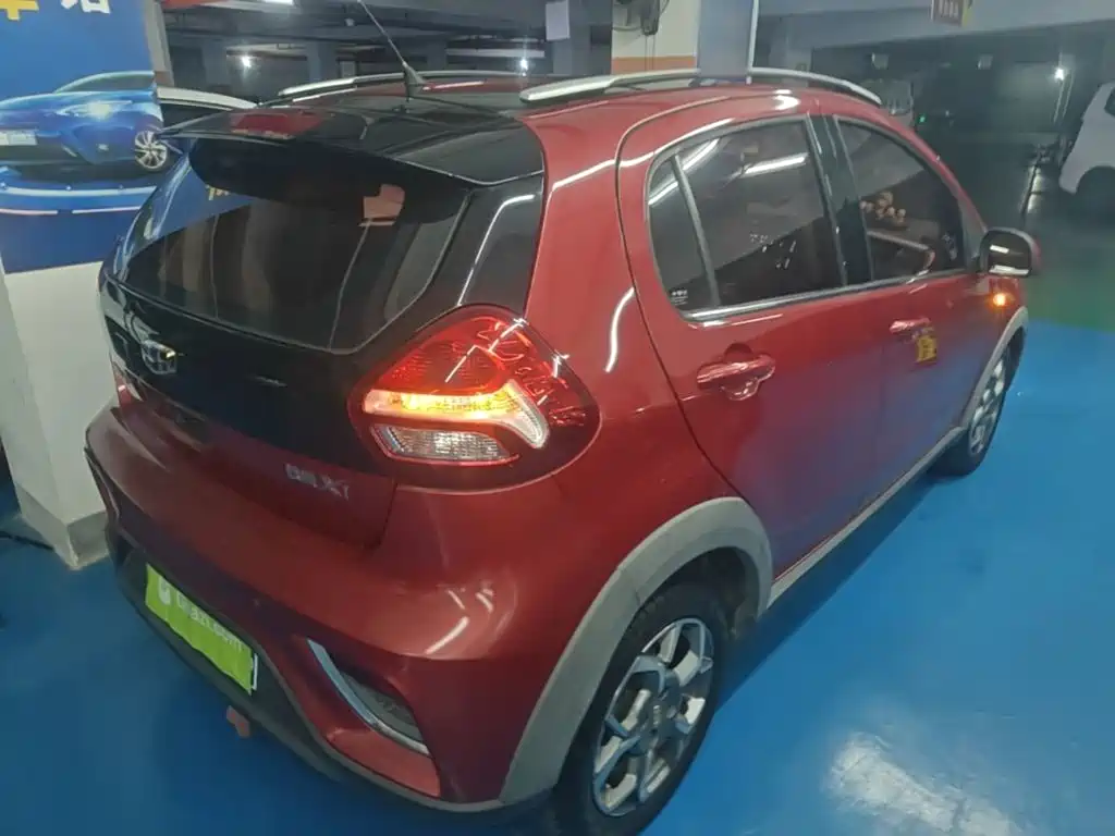 Geely Vision X1 — миниатюра 7