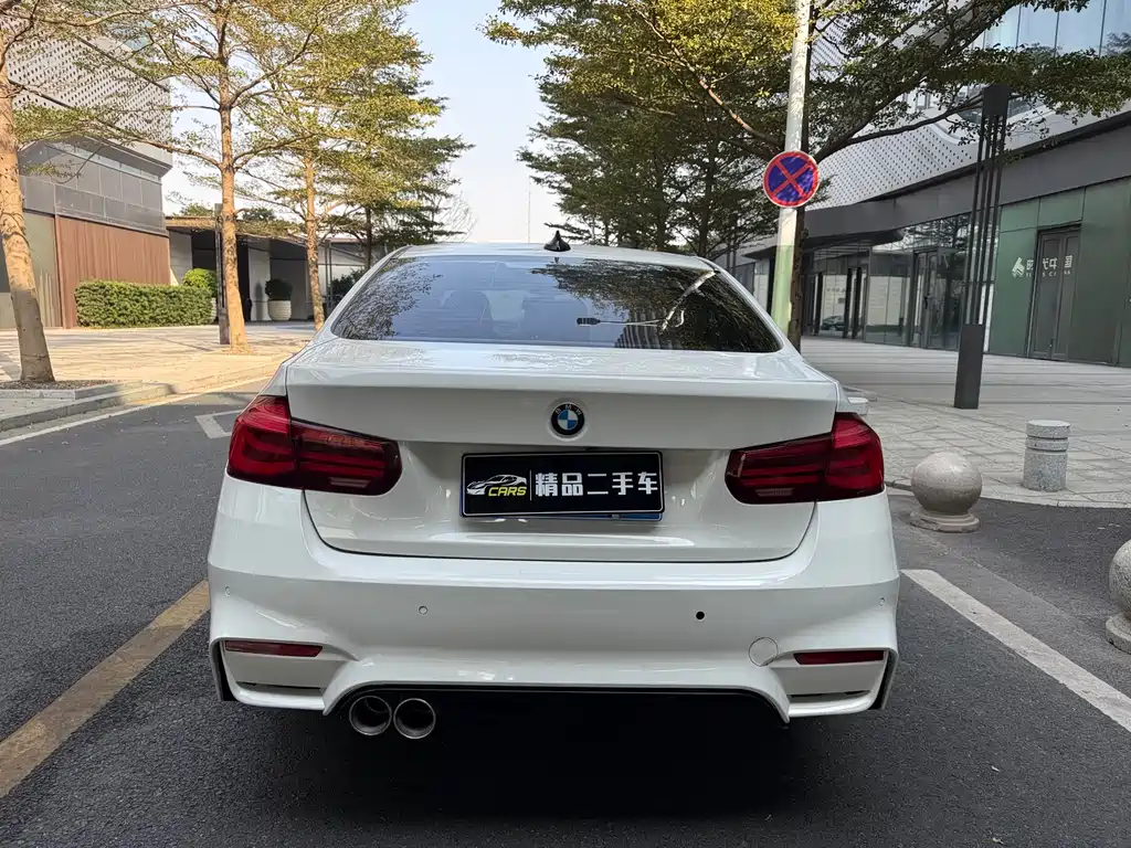 BMW 3 SERIES