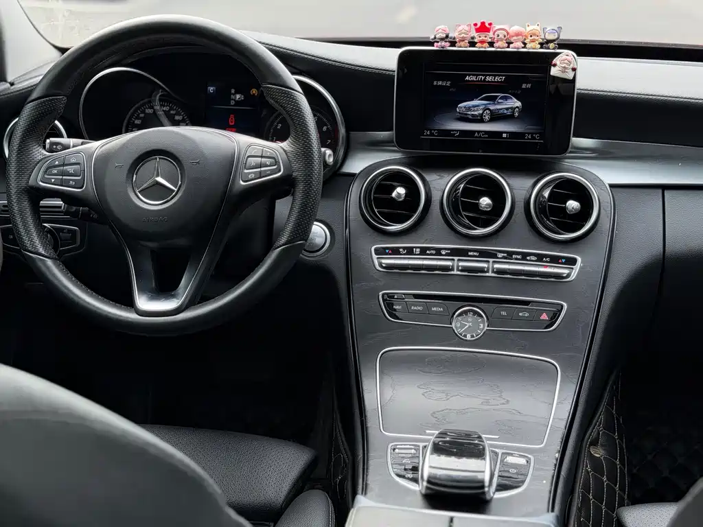 Mercedes-Benz C-Class — миниатюра 9