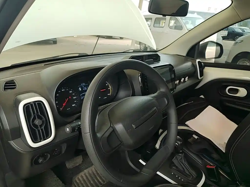 Roewe Clever — миниатюра 10