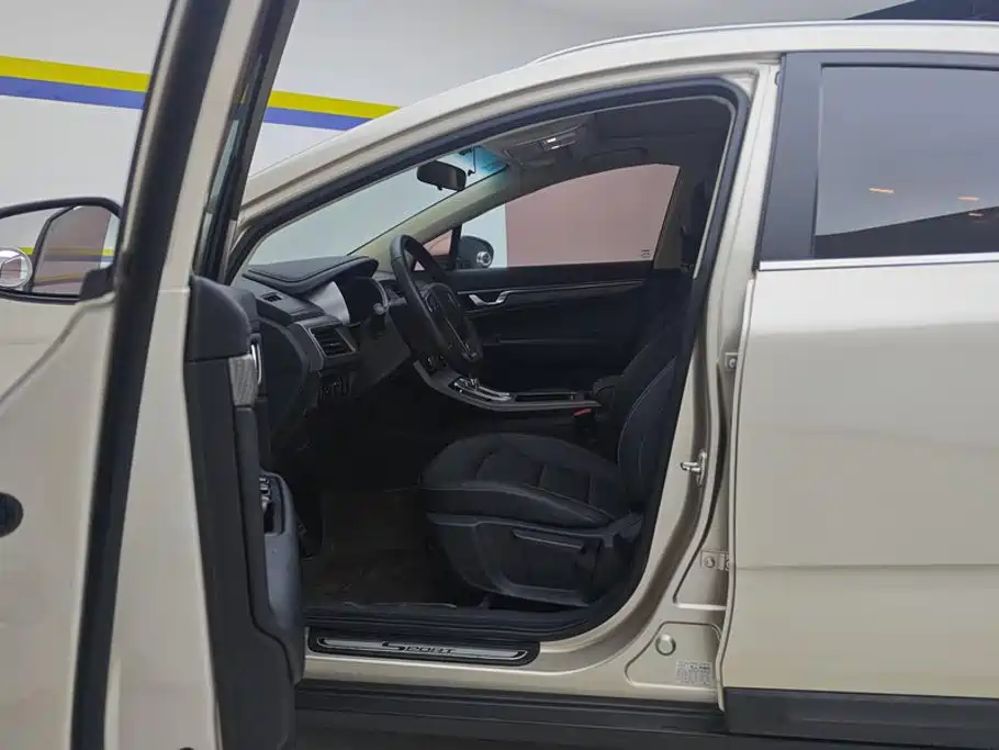 Geely Emgrand GS — миниатюра 9
