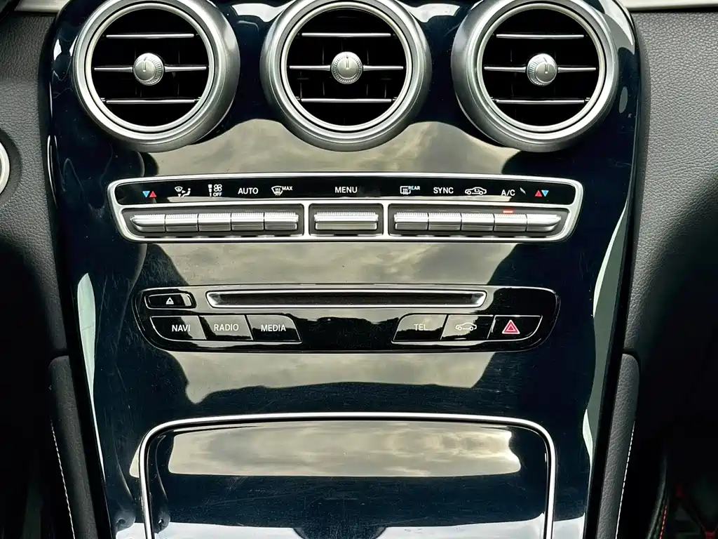 Mercedes-Benz GLC — миниатюра 14