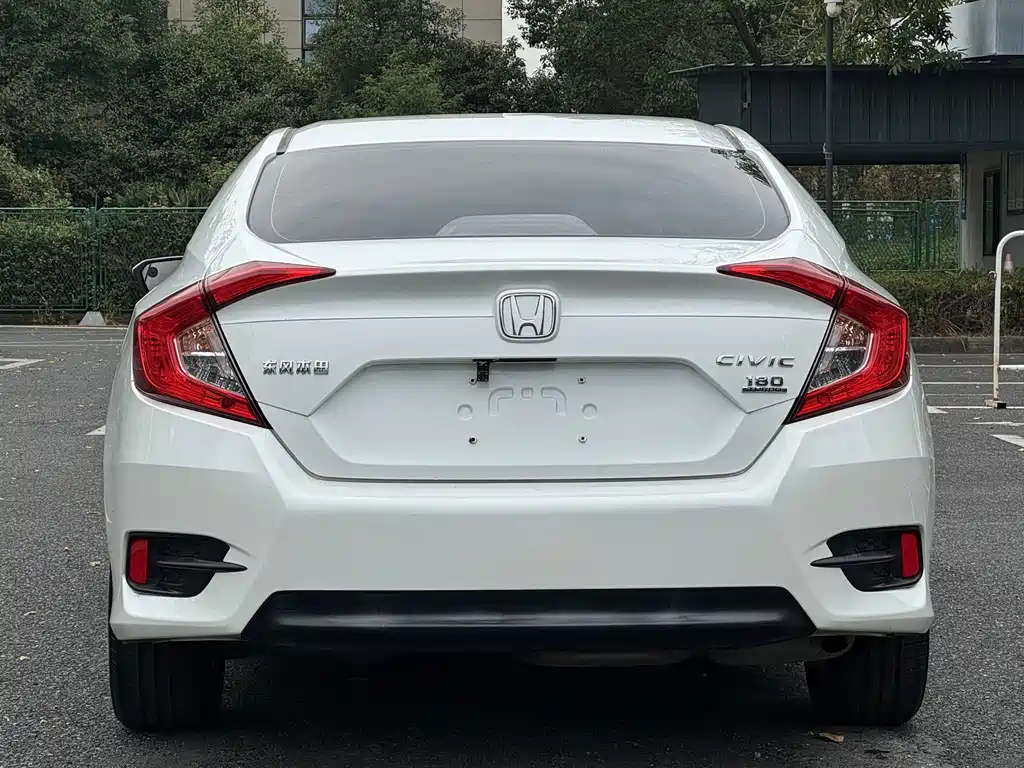 Honda Civic — миниатюра 6