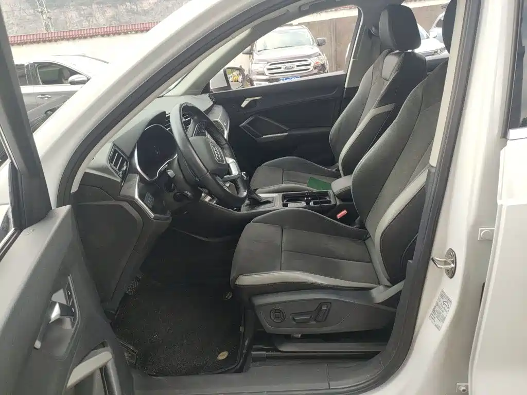 Audi Q3 — миниатюра 11