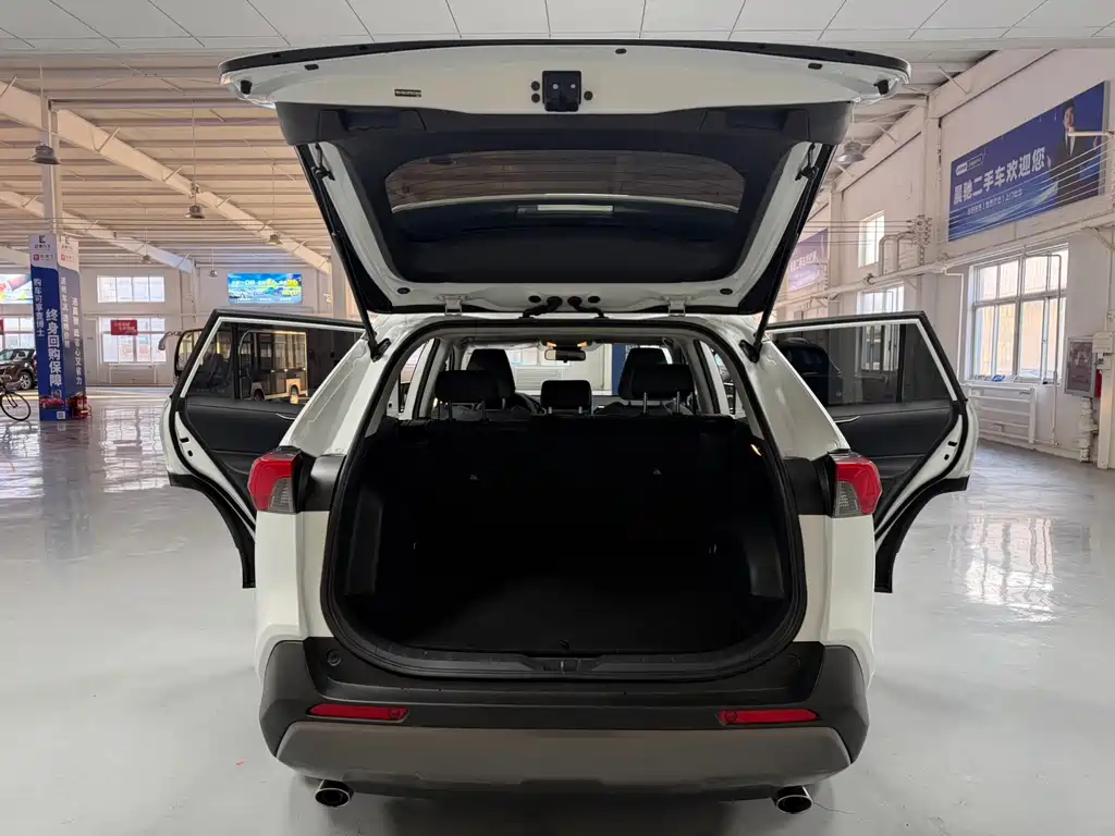 TOYOTA RAV4 RONGFANG