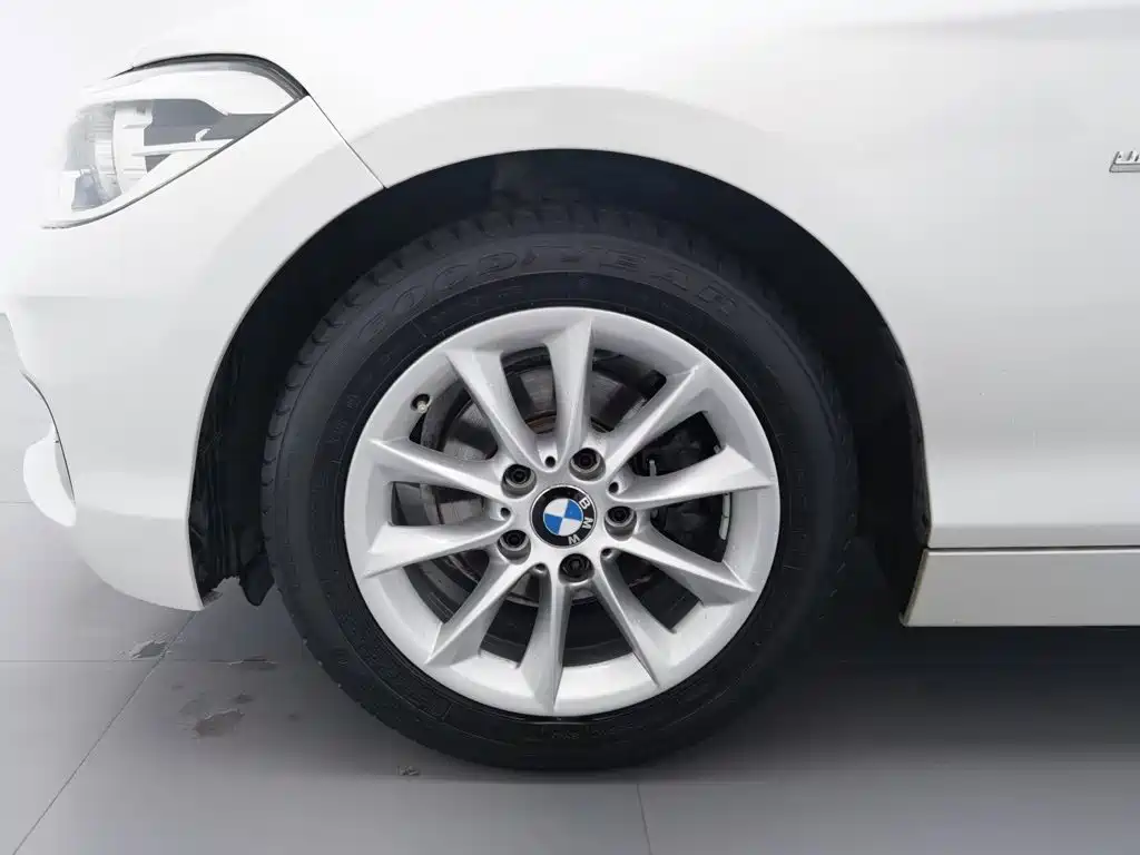 BMW 1 Series (Import) — миниатюра 17